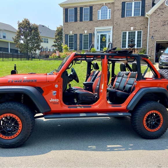 Meet the Posher - Picture 2 of 8